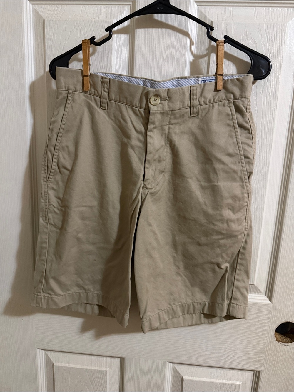 Southern Tide Men's Tan Flat-Front Chino Shorts